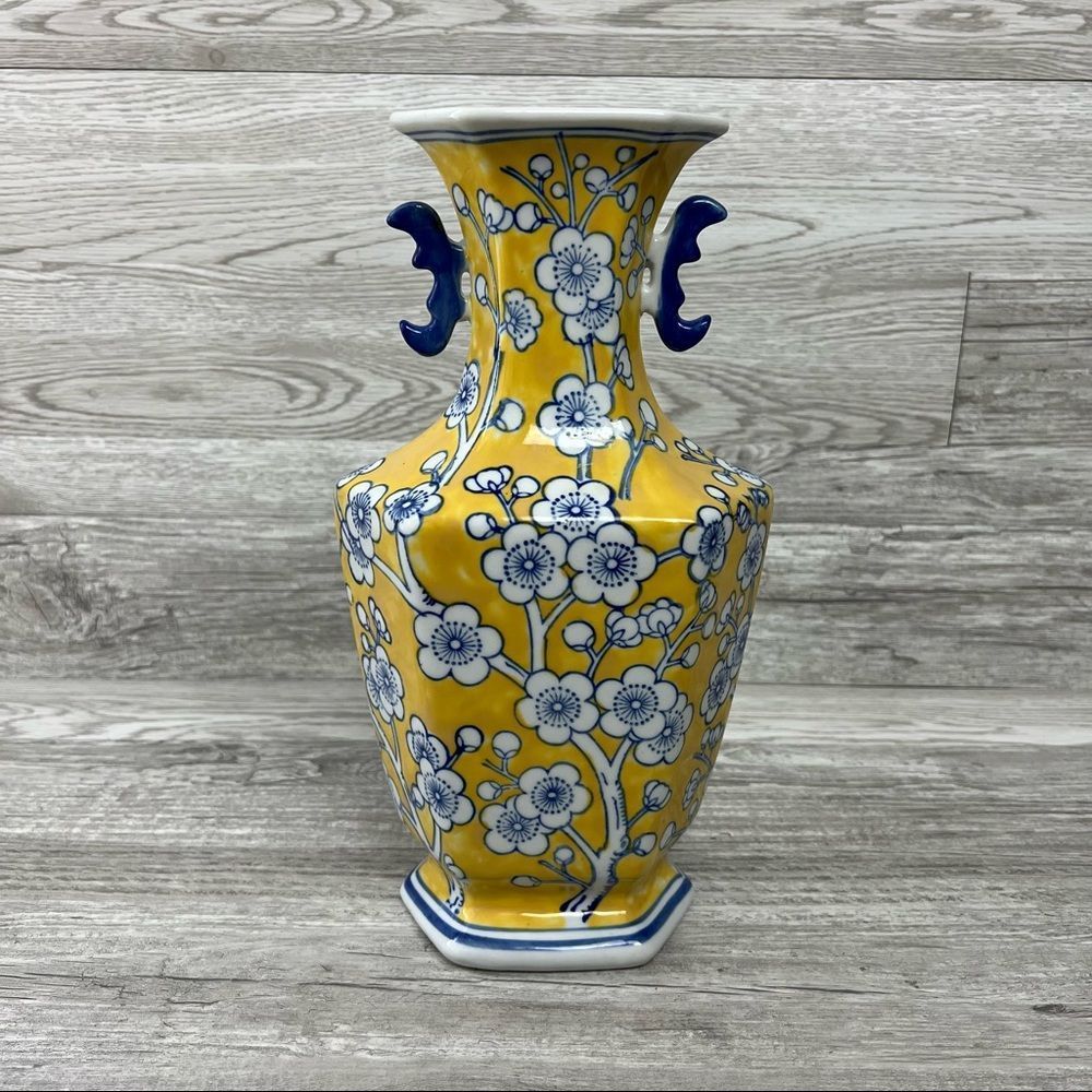 Decorative Yellow & Blue Chinese Traditional Ceramic Vase